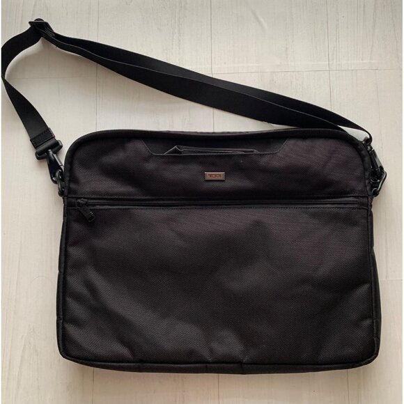 TUMI Laptop Bag - Picture 2 of 11